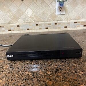 LG DVD Blu-ray Player Black DP132 - NO REMOTE OR CABLES‎